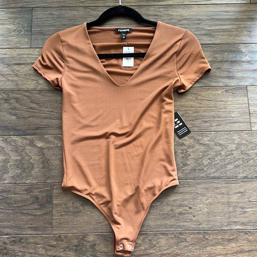 Express V Neck Short Sleeve Thong Bodysuit